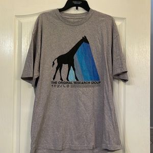 Mens LRG Gray T-shirt used good condition